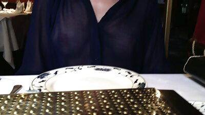 Άγρια χαριτωμένα ερασιτέχνες κορίτσια αγριεύουν με ένα πράγμα στο μυαλό τους